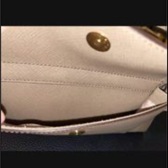 Michael kors handbag - Picture 3 of 9